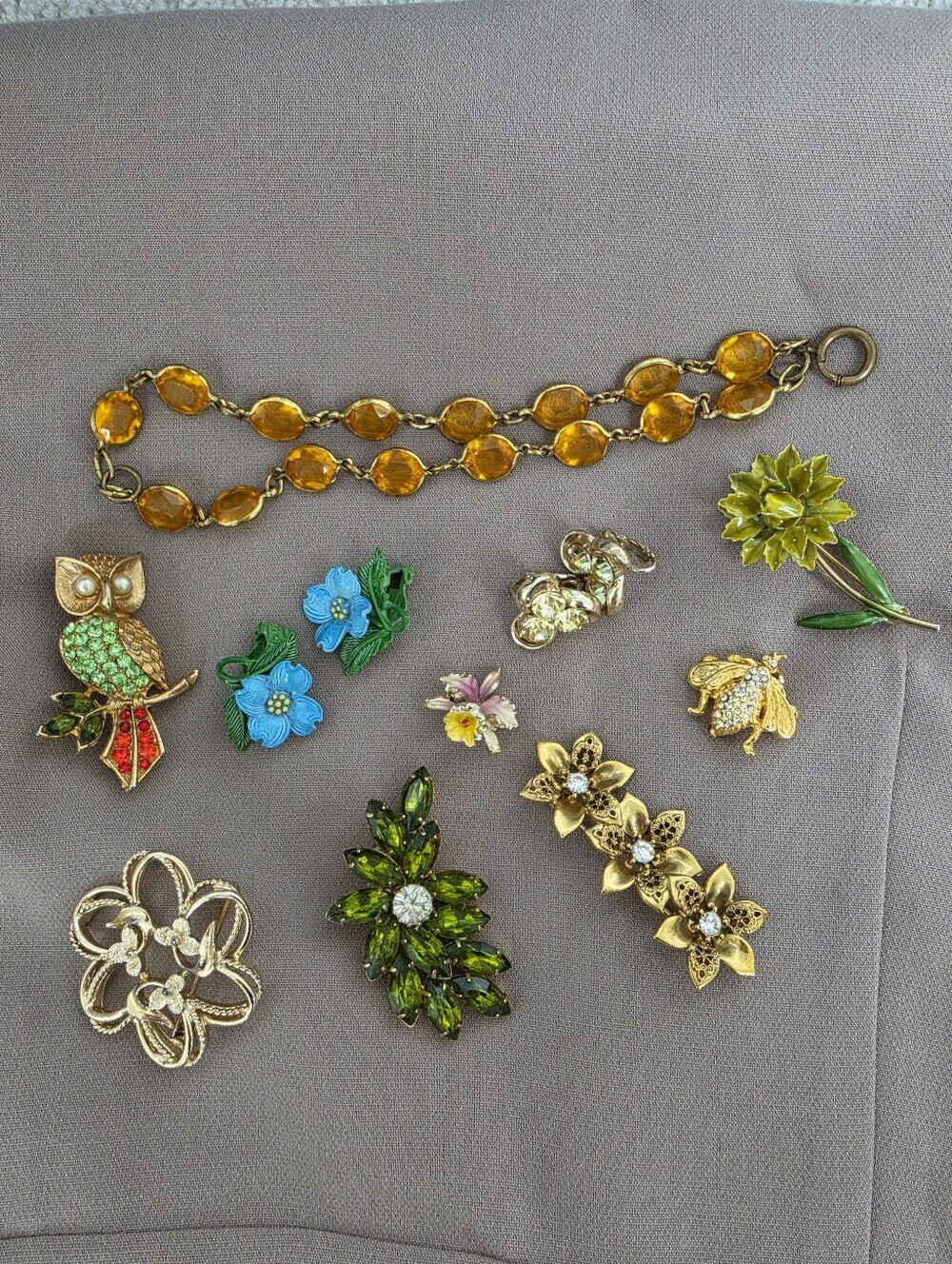 Vintage Whimsical Jewelry Lot CORO Sarah Coventry Fleurette Owl Brooch 70s 80s - Picture 3 of 13